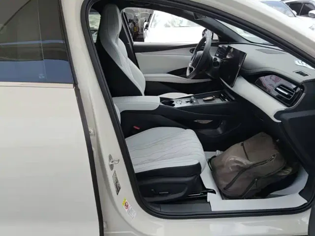 BYD Seal 06 — Фото автомобиля 24