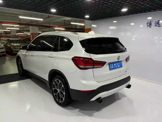 BMW X1 — Фото автомобиля 4