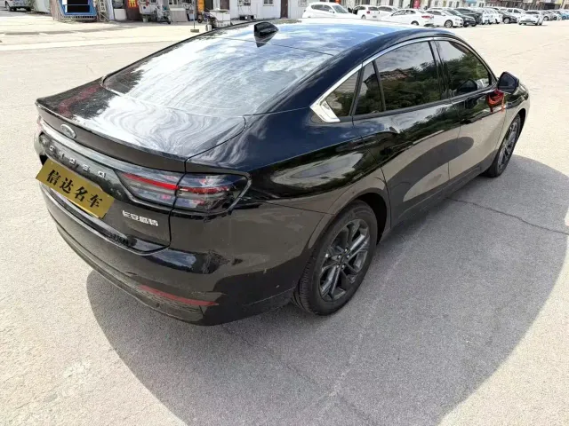 Ford Mondeo — Фото автомобиля 9