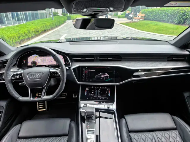 Audi A7 — Фото автомобиля 30