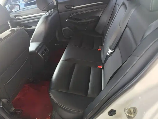 Nissan Teana — Фото автомобиля 16