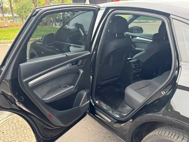 Audi Q5L Sportback — Фото автомобиля 14