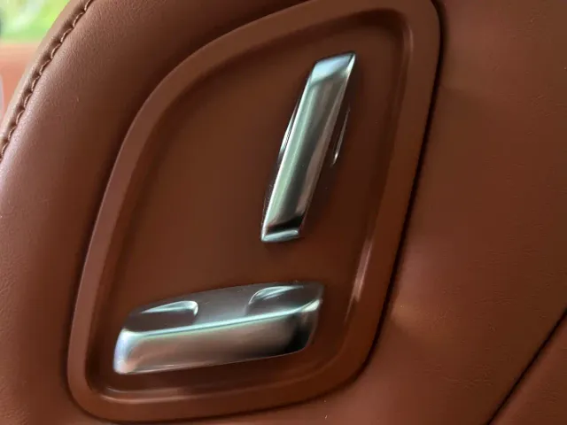 Li Auto L9 — Фото автомобиля 15