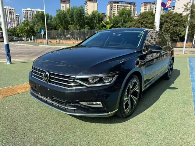 Фотография автомобиля — Volkswagen Magotan