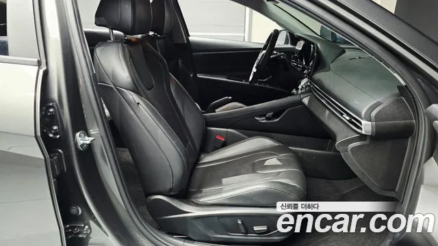 Hyundai Avante CN7 — Фото автомобиля 12