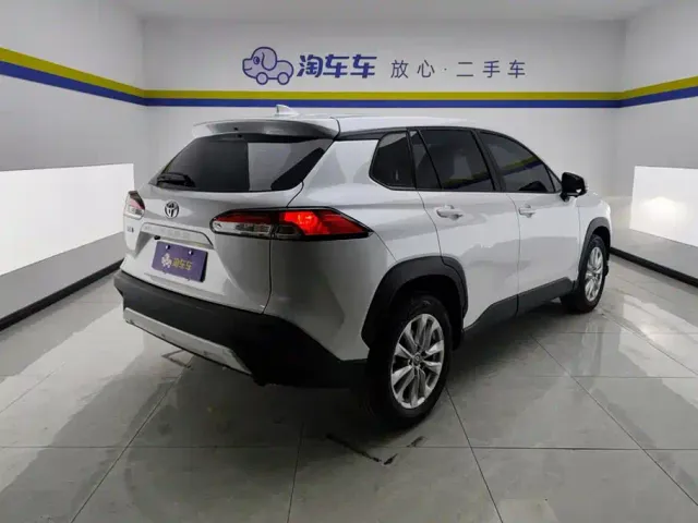 Toyota Corolla Cross — Фото автомобиля 3
