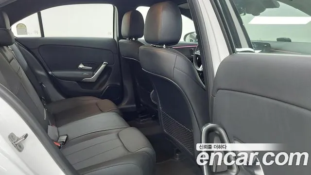 Mercedes-Benz A-Class — Фото автомобиля 10