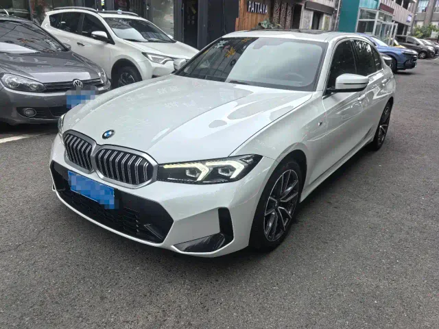 Фотография автомобиля — BMW 3 Series