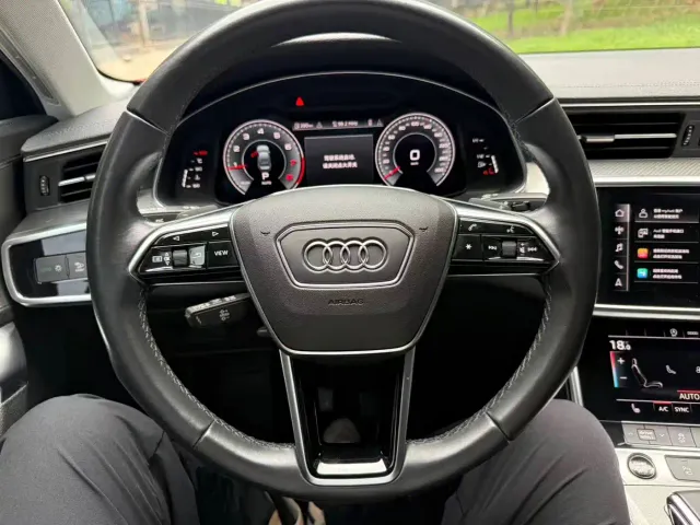 Audi A6L — Фото автомобиля 9