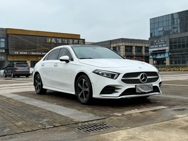 Mercedes-Benz A-Class — Фото автомобиля 2