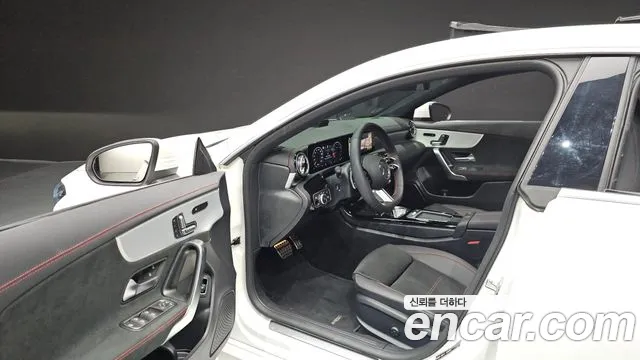Mercedes-Benz CLA-Class — Фото автомобиля 10
