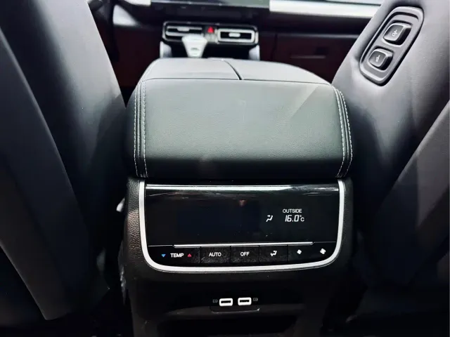 GAC Trumpchi GS8 — Фото автомобиля 21