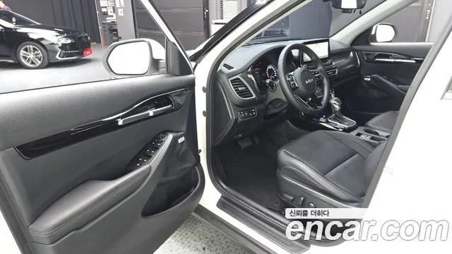 Kia Seltos Seltos Бензин 1.6 Turbo 4WD — Фото автомобиля 10