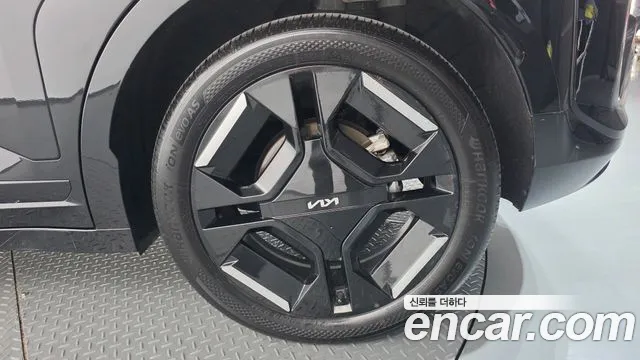 Kia EV3 — Фото автомобиля 21