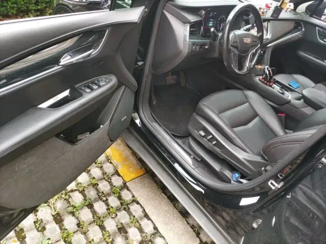 Cadillac XT5 — Фото автомобиля 13