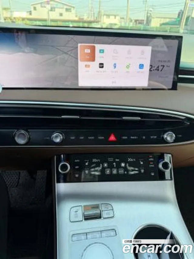 Genesis GV70 — Фото автомобиля 3