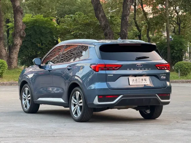 Ford Lingrui — Фото автомобиля 7