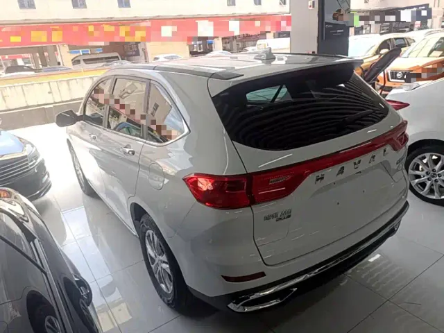 Haval M6 — Фото автомобиля 4