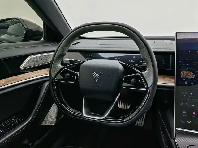 Nezha Auto Nezha S 2022 Model Extended Range 1160km RWD Medium Edition — Фото автомобиля 14
