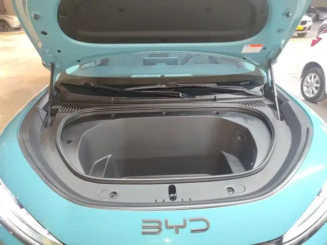 BYD Sealion 05 EV — Фото автомобиля 19