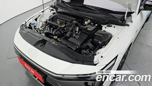 Hyundai Avante CN7 — Фото автомобиля 9