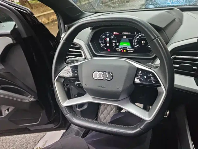 Audi Q5 e-tron — Фото автомобиля 15