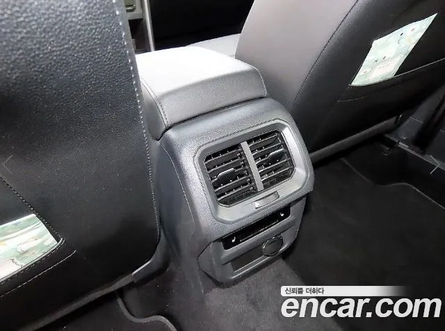 Volkswagen Tiguan — Фото автомобиля 5