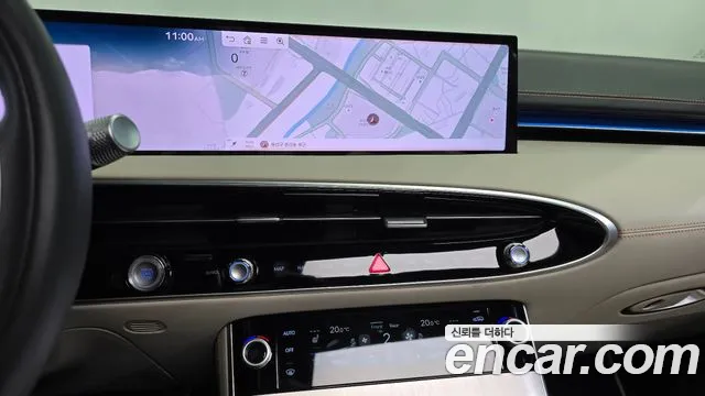 Genesis GV70 — Фото автомобиля 18