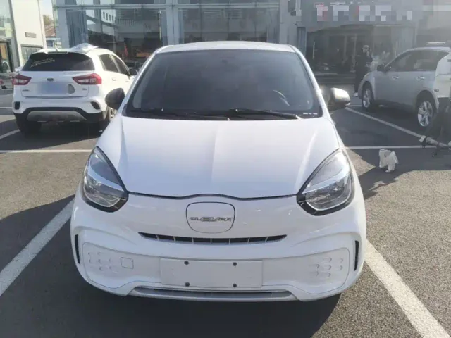 Roewe Clever — Фото автомобиля 2