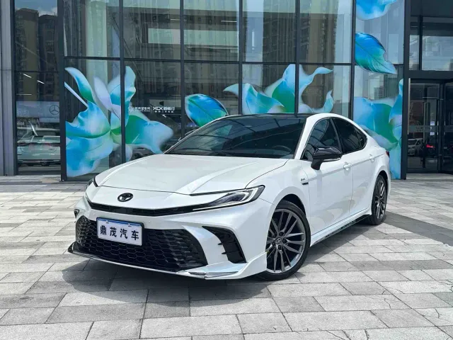 Фотография автомобиля — Toyota Camry
