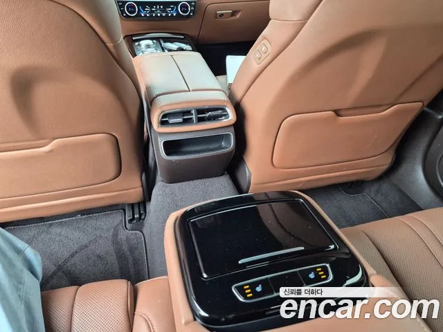 Genesis G80 Бензин 2.5 турбо AWD — Фото автомобиля 17
