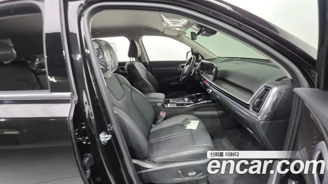 Kia Sorento Новый Sorento 4 поколение Бензин 2.5T 2WD — Фото автомобиля 9
