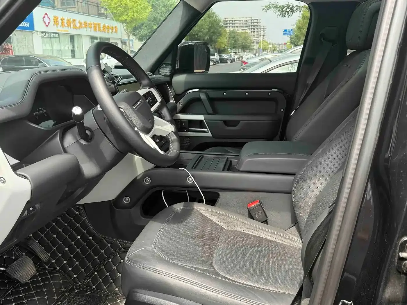 Land Rover Land Rover Defender 2024 110 3.0T P400 XS — Фото автомобиля 6