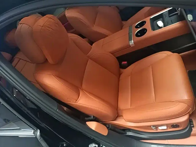 Li Auto L6 — Фото автомобиля 24