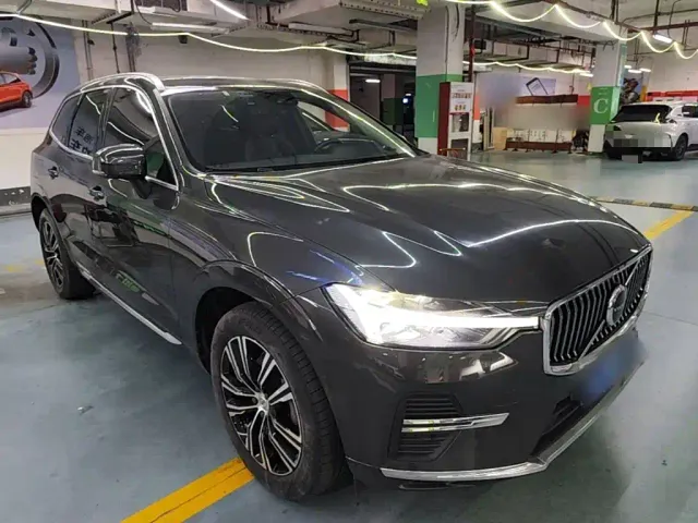Volvo XC60 — Фото автомобиля 3