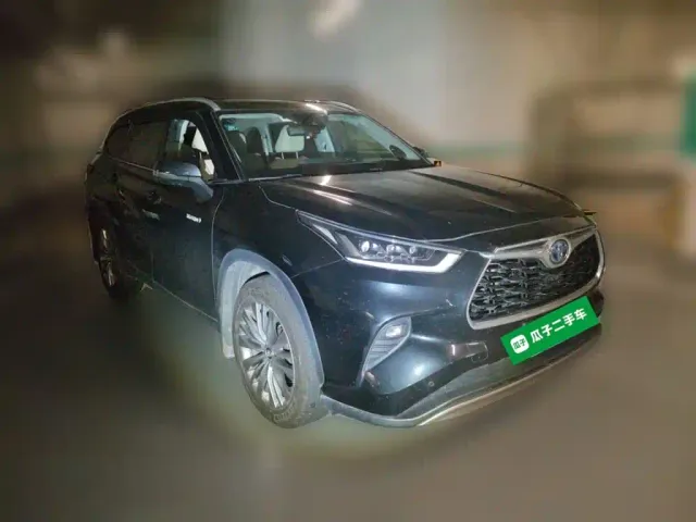 Toyota Highlander — Фото автомобиля 23