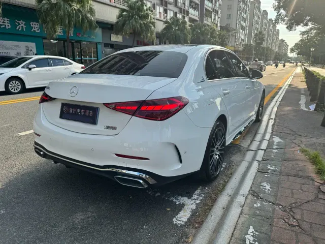 Mercedes-Benz C-Class — Фото автомобиля 4