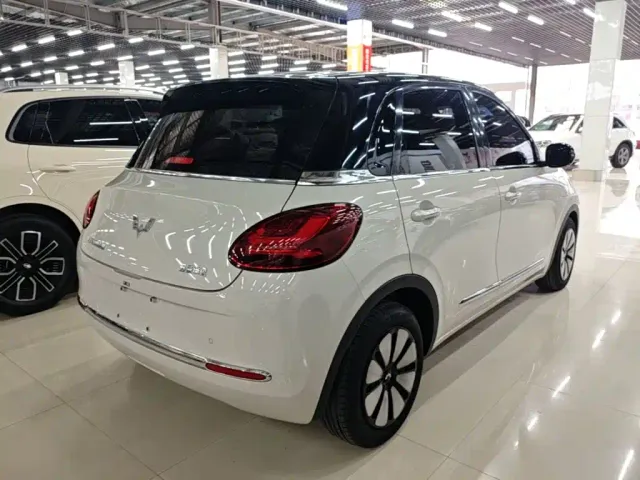 Wuling Bingo — Фото автомобиля 6