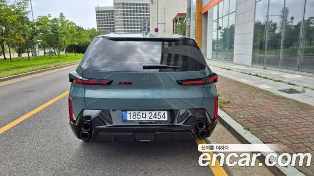 BMW XM — Фото автомобиля 4