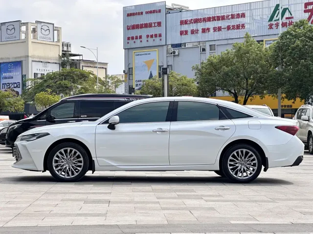 Toyota Avalon — Фото автомобиля 6