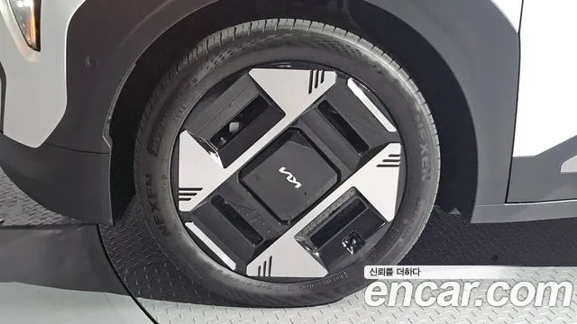 Kia EV3 — Фото автомобиля 5
