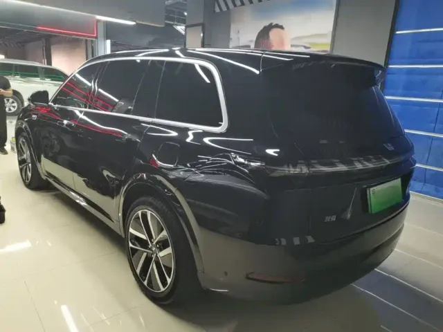 Li Auto L9 — Фото автомобиля 4