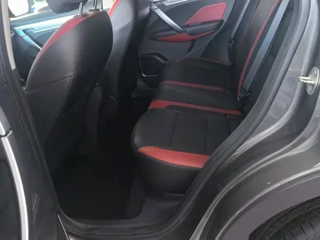 Geely Binyue — Фото автомобиля 11