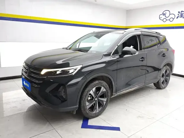 Фотография автомобиля — GAC Trumpchi GS4