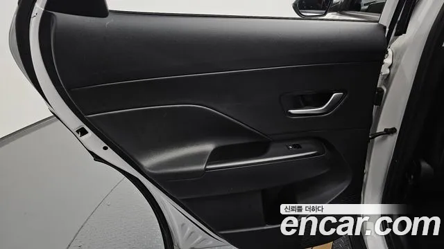 Hyundai Kona — Фото автомобиля 14