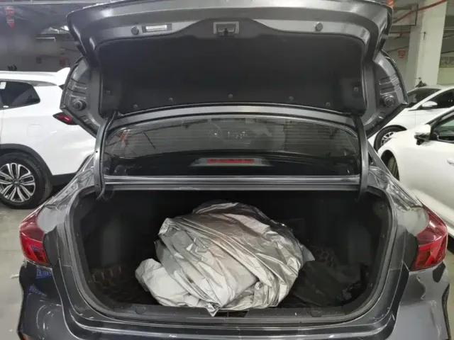 Changan Eado — Фото автомобиля 14