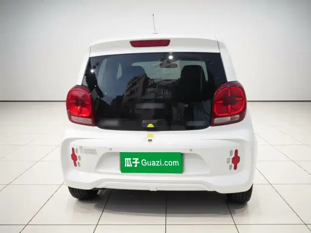 Roewe Clever — Фото автомобиля 3