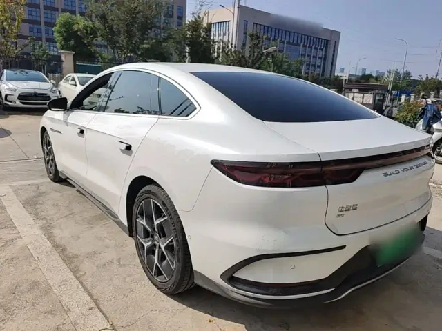 BYD Han — Фото автомобиля 4