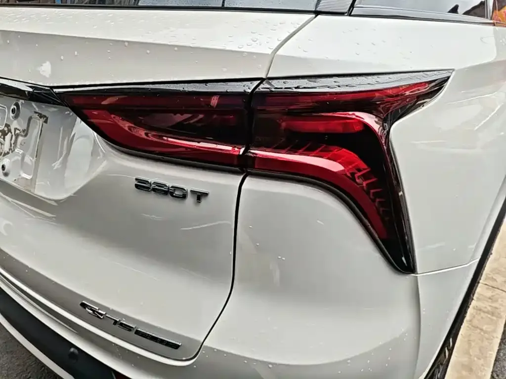 Changan Changan CS75 PLUS 2022 1.5T Automatic Luxury — Фото автомобиля 7