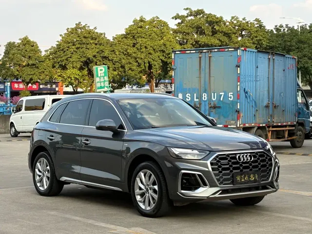 Audi Q5L — Фото автомобиля 3